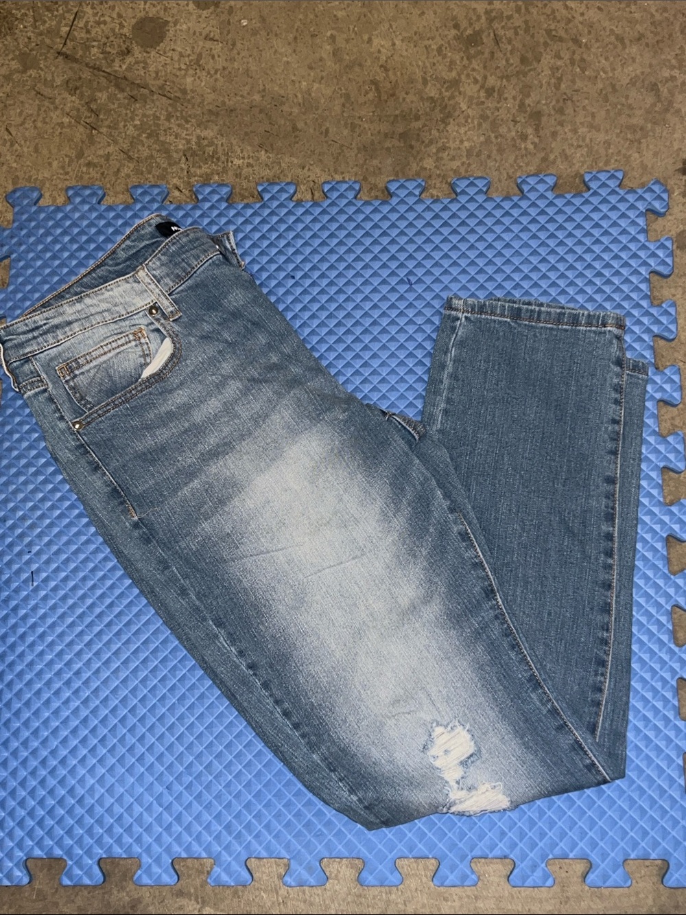 Fashion Nova Men's Light Blue Straight Jeans